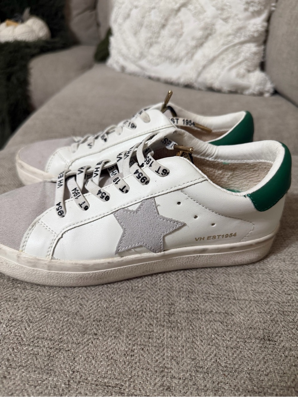 Vintage Havana White Leather Sneakers with Gray Star & Green Heel